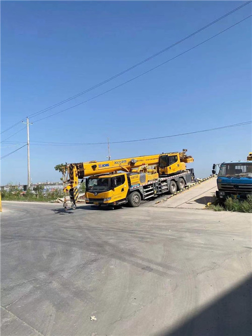 龙城区吊车作业时，可能会产生哪些额外收费项目？